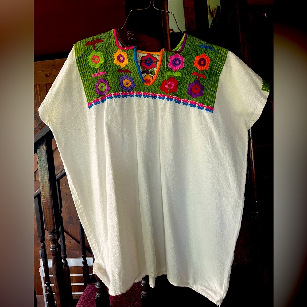 Hand embroidered manta top from Chiapas, Mexico